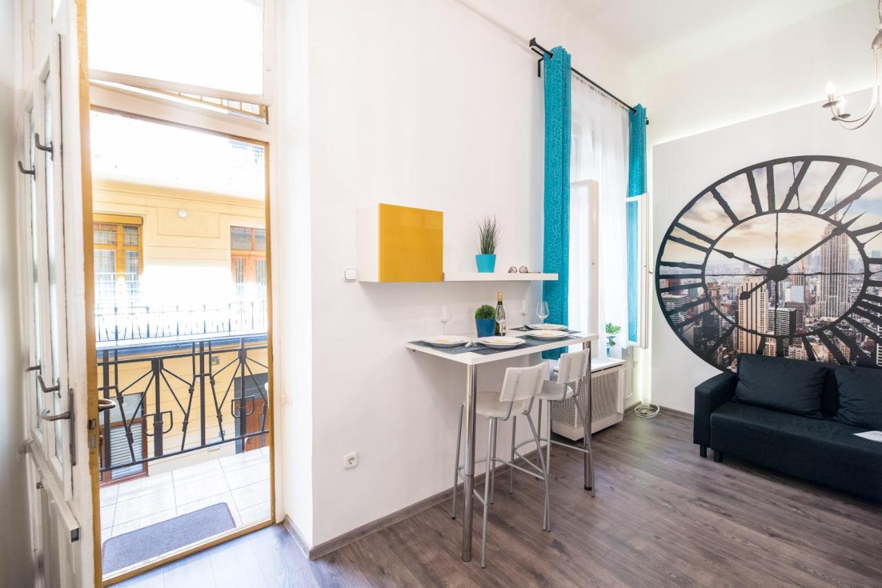 Central Quiet Studio B&B, Airport Connection Budapest Luaran gambar